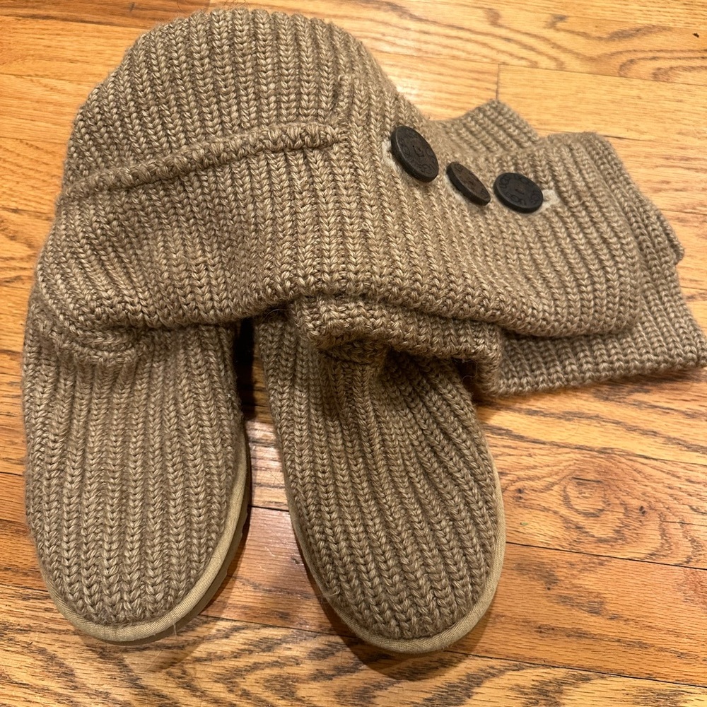 UGG Tan Knit Slipper Socks